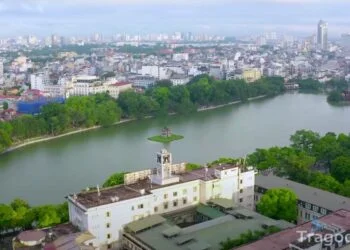 10 Reasons to Visit Hanoi, Vietnam