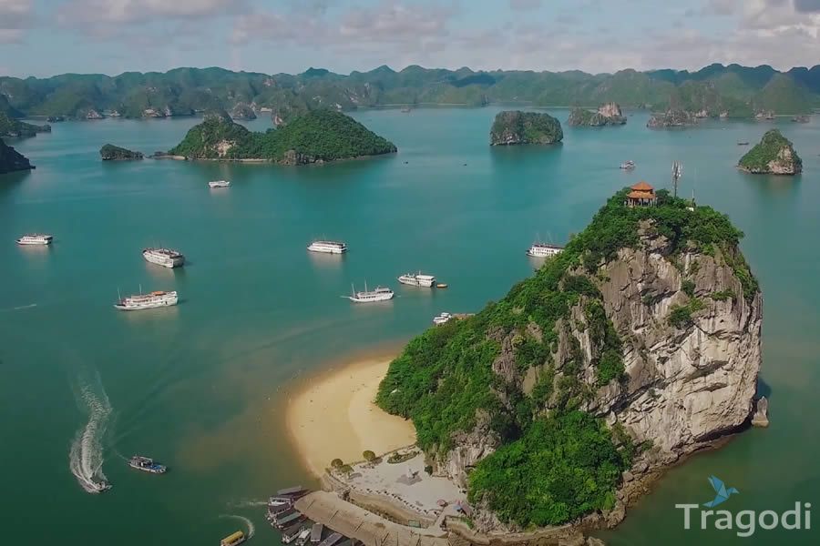 People history and culture of Ha Long