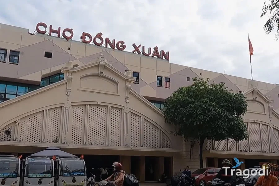 Dong Xuan Market