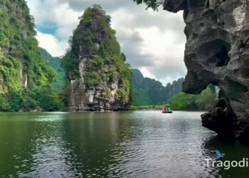 Location an climate of Ninh Binh