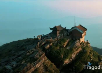 Yen Tu Mountain