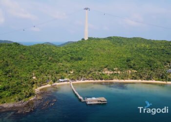 Trao Beach (Bai Trao Beach)