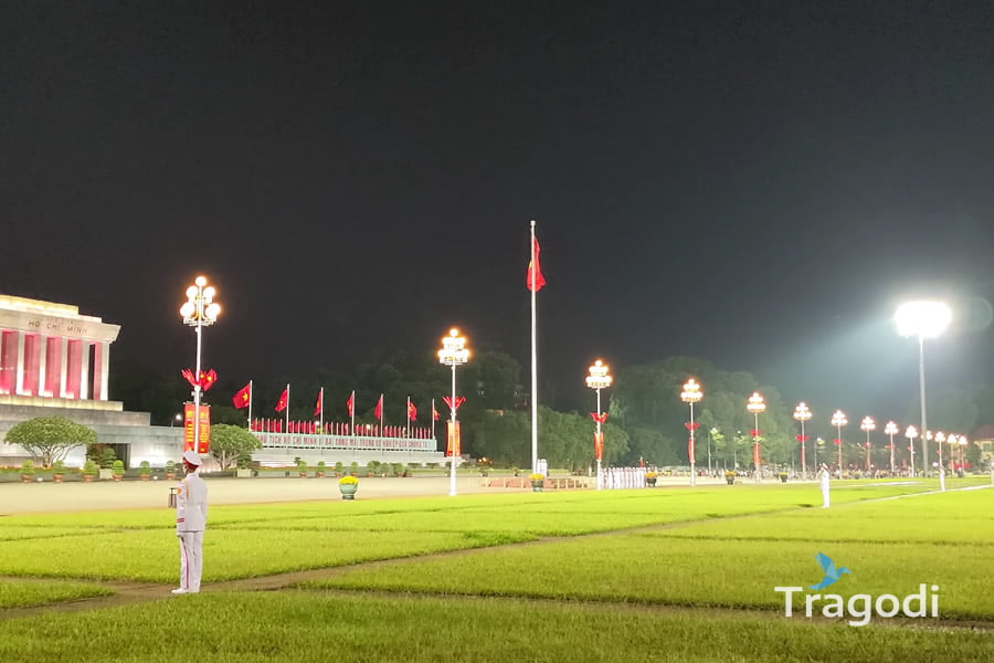 Flag lowering ceremony at Ba Dinh Square