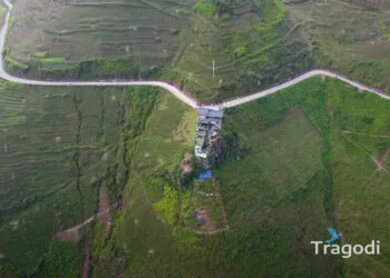 Ma Pi Leng Pass