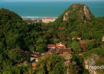 Ngu Hanh Son (Marble Mountains)