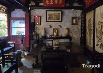 Old Houses In Hoi An