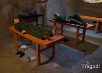 Hospital Cave (Quan Y Cave)