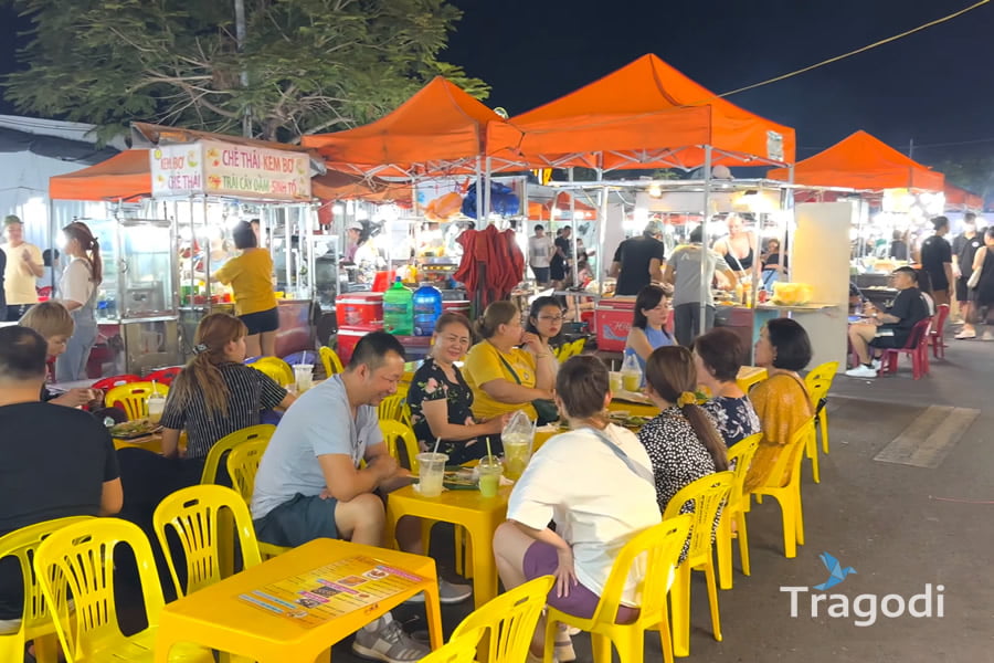 Son Tra night market