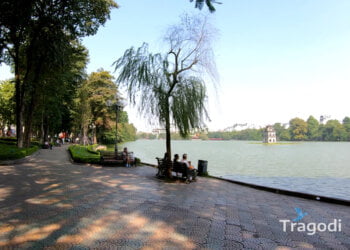 Hoan Kiem Lake