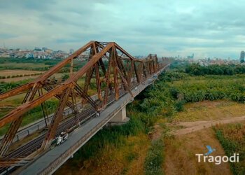 Long Bien bridge Tragodi Long Bien bridge